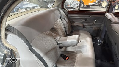 Lot 134 - 1966 JAGUAR S TYPE