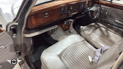 Lot 134 - 1966 JAGUAR S TYPE