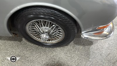 Lot 134 - 1966 JAGUAR S TYPE