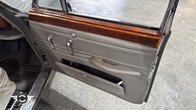 Lot 134 - 1966 JAGUAR S TYPE