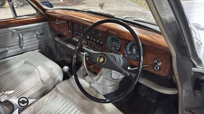 Lot 134 - 1966 JAGUAR S TYPE