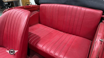 Lot 470 - 1953 SINGER