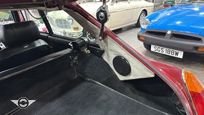 Lot 500 - 1973 MG B GT