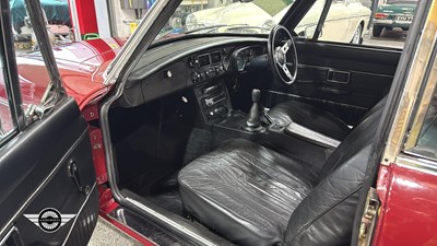 Lot 500 - 1973 MG B GT