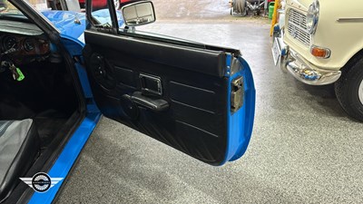 Lot 400 - 1980 MG B GT