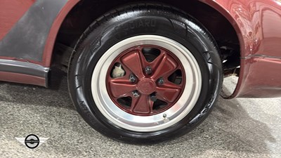 Lot 384 - 1986 PORSCHE
