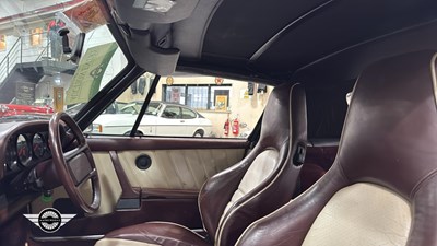 Lot 384 - 1986 PORSCHE
