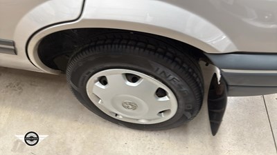 Lot 454 - 1991 VAUXHALL NOVA LUXE