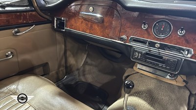 Lot 386 - 1966 HUMBER S. SNIPE SERIES II-V