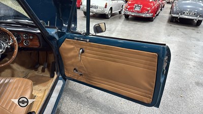 Lot 402 - 1969 TRIUMPH HERALD 13/60