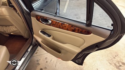 Lot 404 - 2005 JAGUAR XJ8 SOVEREIGN LWB