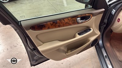Lot 404 - 2005 JAGUAR XJ8 SOVEREIGN LWB