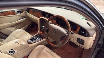 Lot 404 - 2005 JAGUAR XJ8 SOVEREIGN LWB