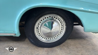 Lot 440 - 1962 FORD CLASSIC