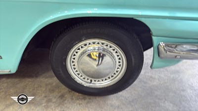 Lot 440 - 1962 FORD CLASSIC