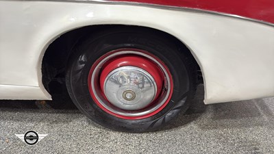 Lot 444 - 1961 SINGER