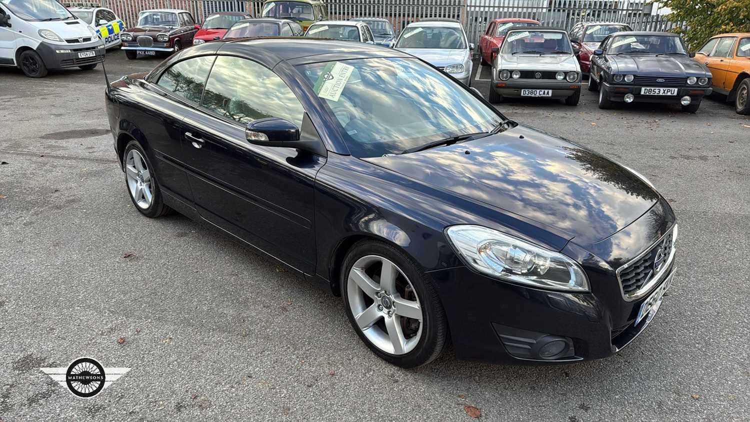 2010 VOLVO C70 SE LUX D3