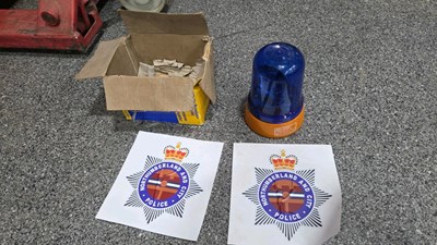 Lot 483 - POLICE FLASHING BEACON IN BOX