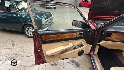 Lot 472 - 1988 DAIMLER 3.6 AUTO