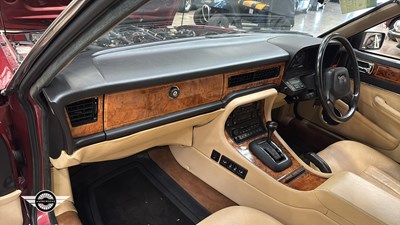 Lot 472 - 1988 DAIMLER 3.6 AUTO