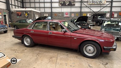 Lot 472 - 1988 DAIMLER 3.6 AUTO