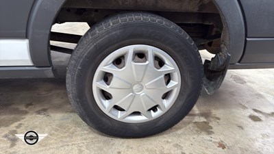 Lot 564 - 2016 FORD TRANSIT 350 TREND