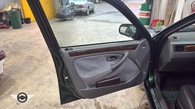 Lot 570 - 1999 ROVER 414I S