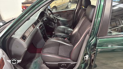 Lot 570 - 1999 ROVER 414I S