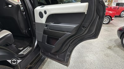 Lot 620 - 2015 LAND ROVER RANGE ROVER SPORT ABIOG DYN V8