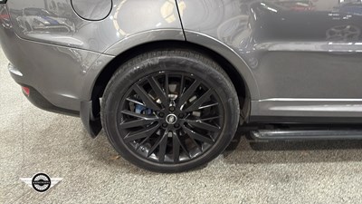 Lot 620 - 2015 LAND ROVER RANGE ROVER SPORT ABIOG DYN V8