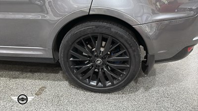 Lot 620 - 2015 LAND ROVER RANGE ROVER SPORT ABIOG DYN V8