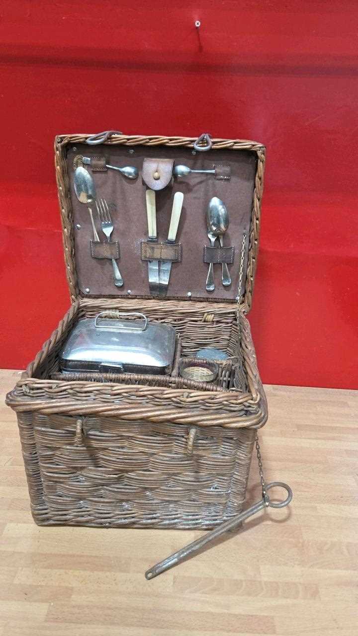 Lot 755 - WICKER PICNIC BASKET SET