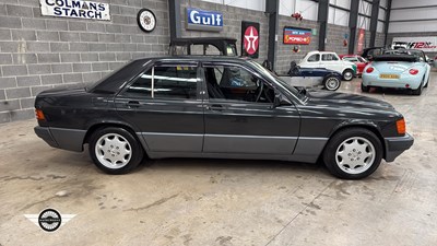 Lot 536 - 1993 MERCEDES 190E