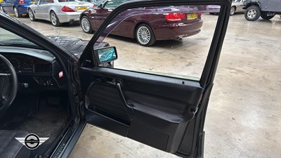 Lot 536 - 1993 MERCEDES 190E