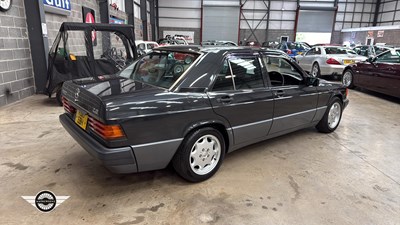 Lot 536 - 1993 MERCEDES 190E