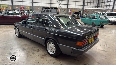 Lot 536 - 1993 MERCEDES 190E
