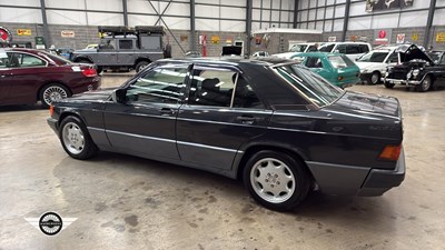Lot 536 - 1993 MERCEDES 190E