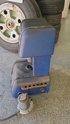 Lot 57 - SPARK PLUG TESTER & PLUG CLEANER