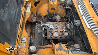 Lot 576 - 1976 TRIUMPH STAG COUPE