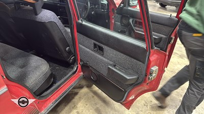 Lot 560 - 1992 VOLVO 240 TORSLANDA