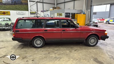 Lot 560 - 1992 VOLVO 240 TORSLANDA