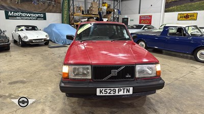 Lot 560 - 1992 VOLVO 240 TORSLANDA