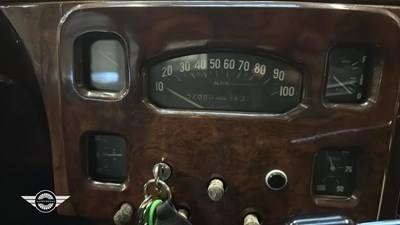 Lot 646 - 1951 TRIUMPH RENOWN