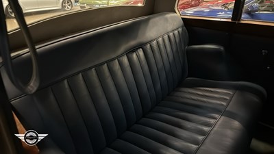 Lot 646 - 1951 TRIUMPH RENOWN