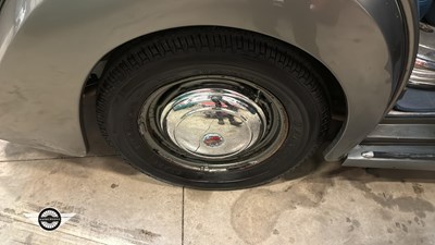 Lot 646 - 1951 TRIUMPH RENOWN