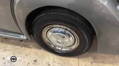 Lot 646 - 1951 TRIUMPH RENOWN