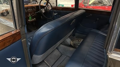 Lot 646 - 1951 TRIUMPH RENOWN