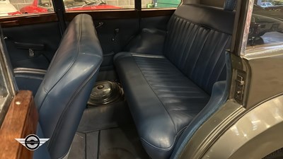 Lot 646 - 1951 TRIUMPH RENOWN