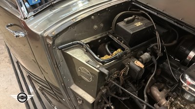 Lot 646 - 1951 TRIUMPH RENOWN