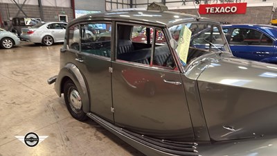 Lot 646 - 1951 TRIUMPH RENOWN